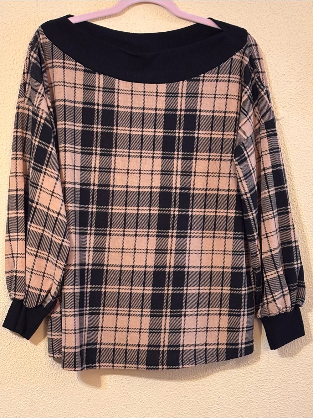 Hailey & Co Black & Blush Plaid Boat Neck Top Size Small